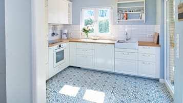 Kühlschrank, Ofen, Herdplatte, Geschirrspüler