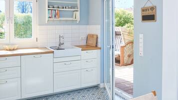 Refrigerador, horno, parrilla de estufa y lavavajillas