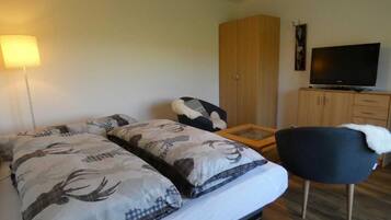 1 Schlafzimmer, Bügeleisen/Bügelbrett, kostenloses WLAN, Bettwäsche