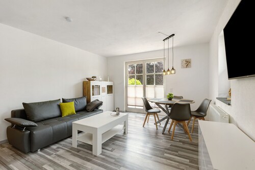 Ferienwohnung 'Sonnenhügel' mit Balkon und Wi-Fi
