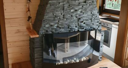 Ferienhaus 'Weiherhüttla' mit Seeblick, privater Terrasse und eigenem Garten