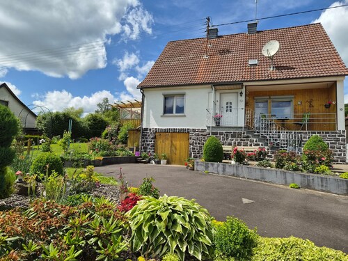 Appartement 'Haus Ute' avec terrasse privée, jardin commun et Wi-Fi