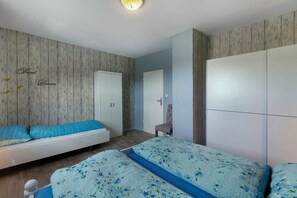 1 chambre, fer et planche à repasser, Wi-Fi gratuit, draps fournis