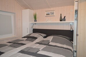 3 chambres, fer et planche à repasser, Wi-Fi gratuit, draps fournis