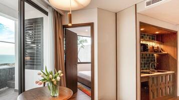 Executive Penthouse, 2 Bedrooms, Private Pool, Ocean View | In-room safe, desk, blackout drapes, soundproofing