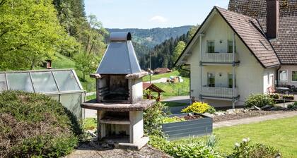 Ferienwohnung '1, 45qm' mit Bergblick, Gemeinschaftsterrasse und Wi-Fi