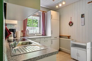 Kühlschrank, Ofen, Herdplatte, Geschirrspüler