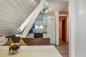 Kühlschrank, Ofen, Herdplatte, Geschirrspüler