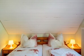 2 habitaciones, wifi gratis y ropa de cama