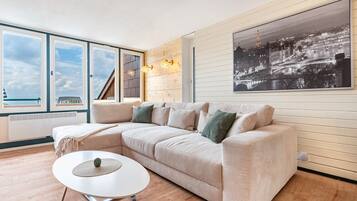 Télévision, table de tennis de table