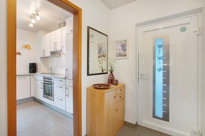 Frigorifero, forno, piano cottura, lavastoviglie