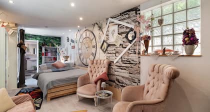 Appartement "Alice" avec piscine partagée, terrasse privée et Wi-Fi