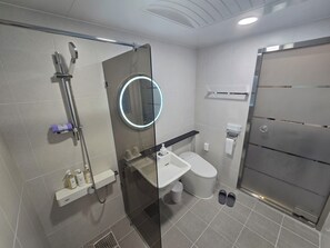 Business Single Room, Mountain View | Bathroom - peach motel (Wonju)