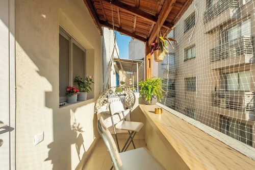 Florentin Stylish Stay by Sea N' Rent