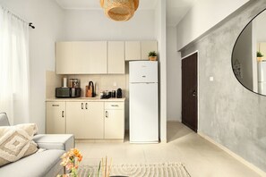 Apartment, Courtyard View | Private kitchenette