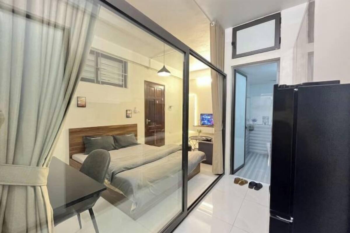 1 bedroom, desk, iron/ironing board, free WiFi