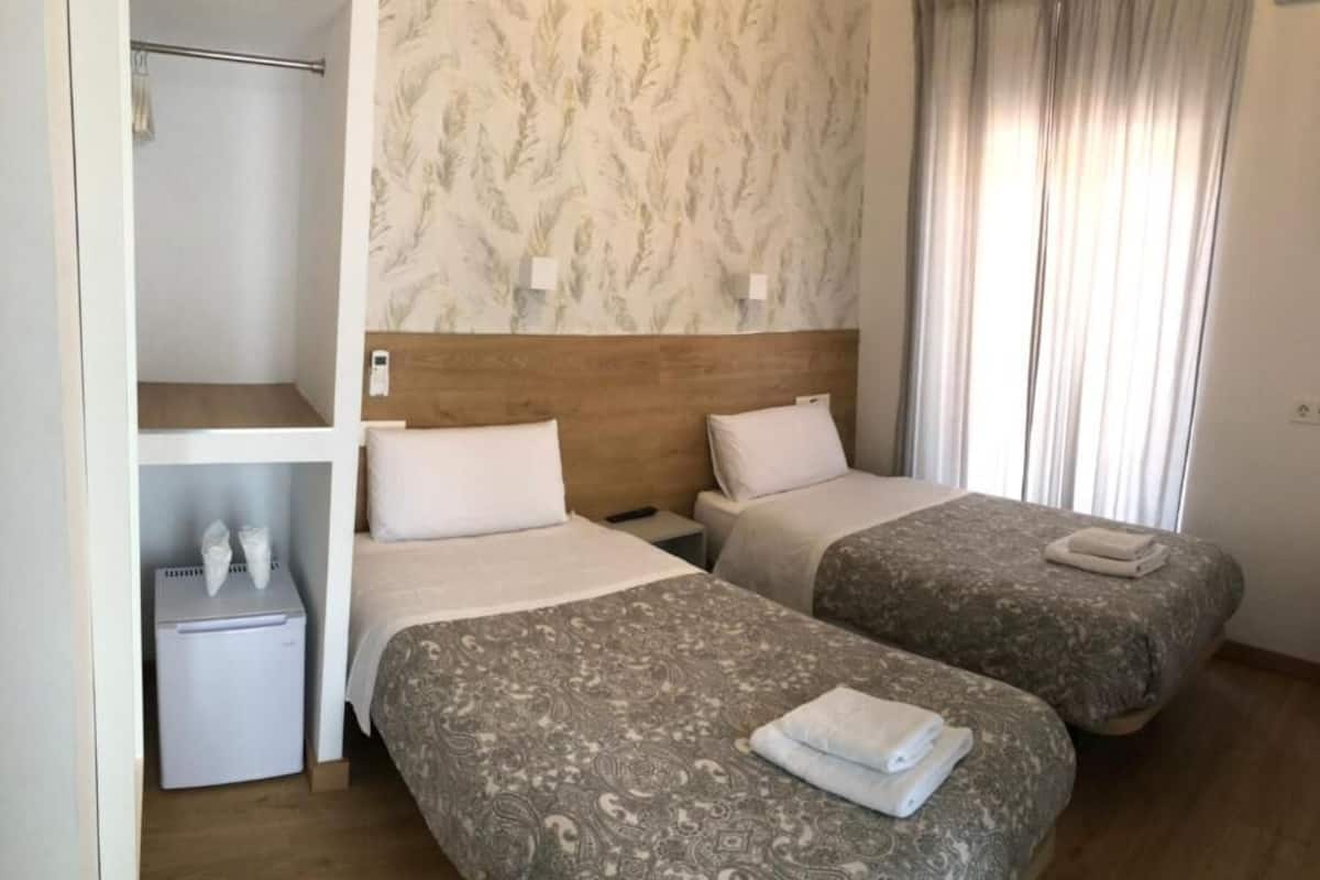 Chambre avec lits jumeaux | Wi-Fi gratuit