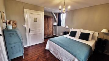 Coffres-forts dans les chambres, chambres insonorisées, Wi-Fi gratuit