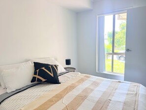 4 bedrooms, iron/ironing board, travel cot, free WiFi