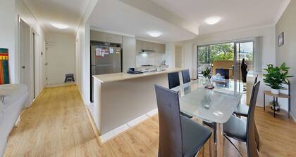 Charming Mango Hill Escape