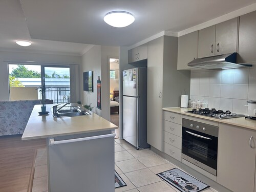 Charming Mango Hill Escape