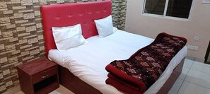 Wifi gratis y ropa de cama