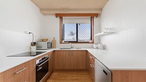 Microwave, oven, toaster