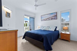 3 chambres, fer et planche à repasser, Wi-Fi gratuit, draps fournis