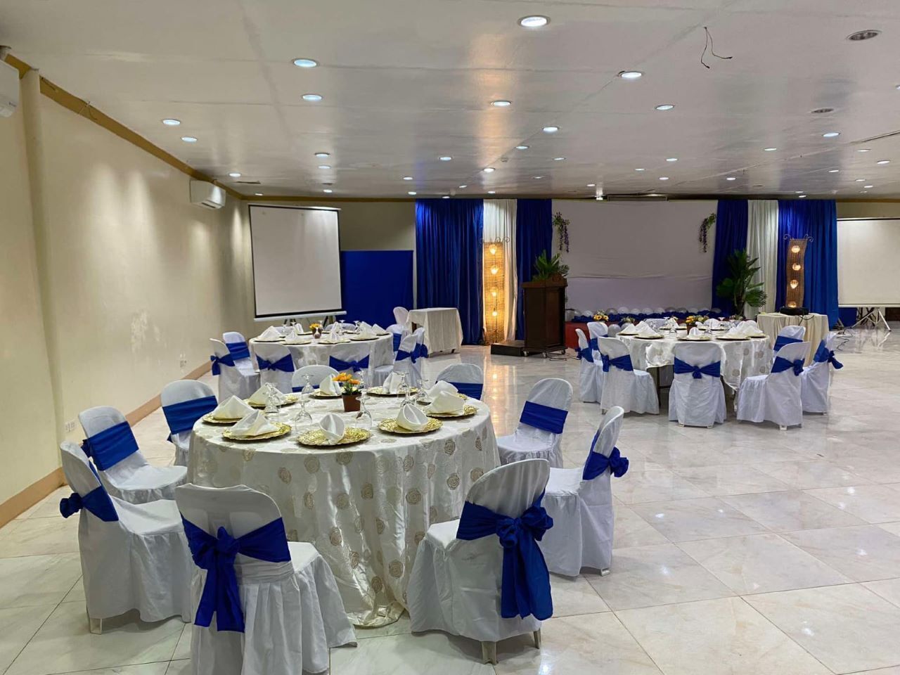 Foto - Curv Hotels minutes to Airport- Malls