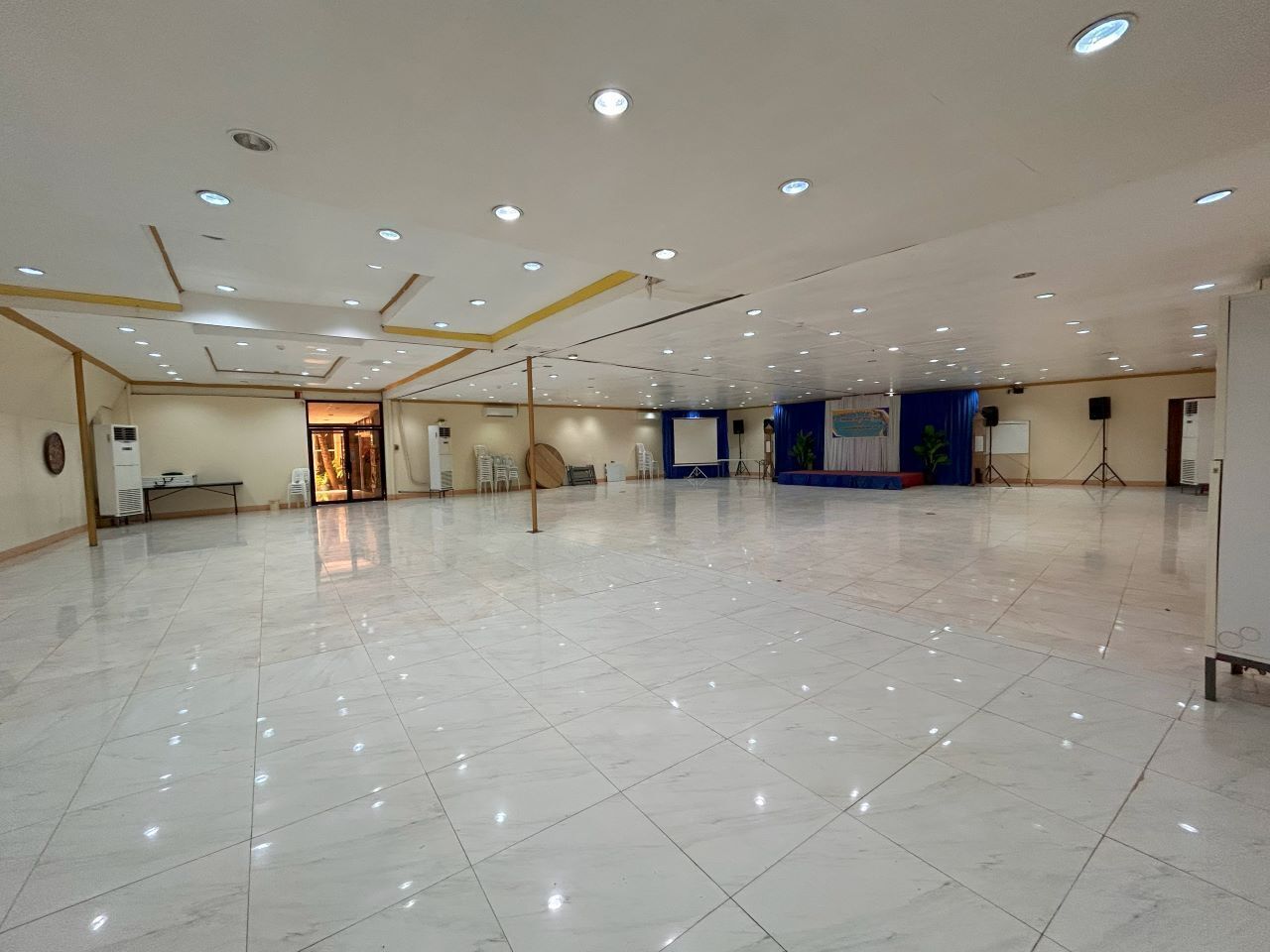 Foto - Curv Hotels minutes to Airport- Malls