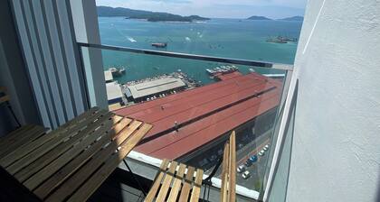 1-Bedroom Seaview Apartment at The Shore – With Sofa Bed & Balcony