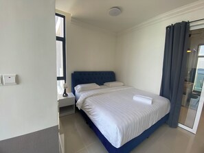 2 bedrooms, iron/ironing board, WiFi, bed sheets