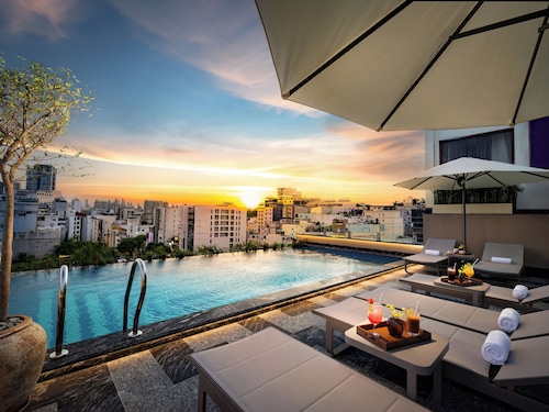 แกรนด์ โรงแรม ดู เลค บูทีค ไซง่อน