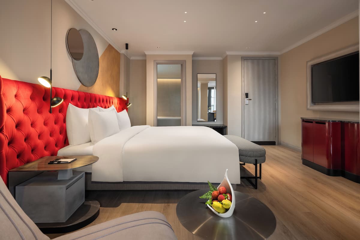 Habitación Prestigio (du LAC Suite with Ben Thanh view) | 1 habitación, minibar, caja de seguridad en la habitación y escritorio
