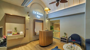 Couples treatment room(s), sauna, steam room, body treatments