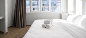 Leilighet | Skrivebord for bærbar PC, strykejern/-brett og barnesenger