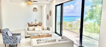Aqualara Villa & Paradise One Villa Suites