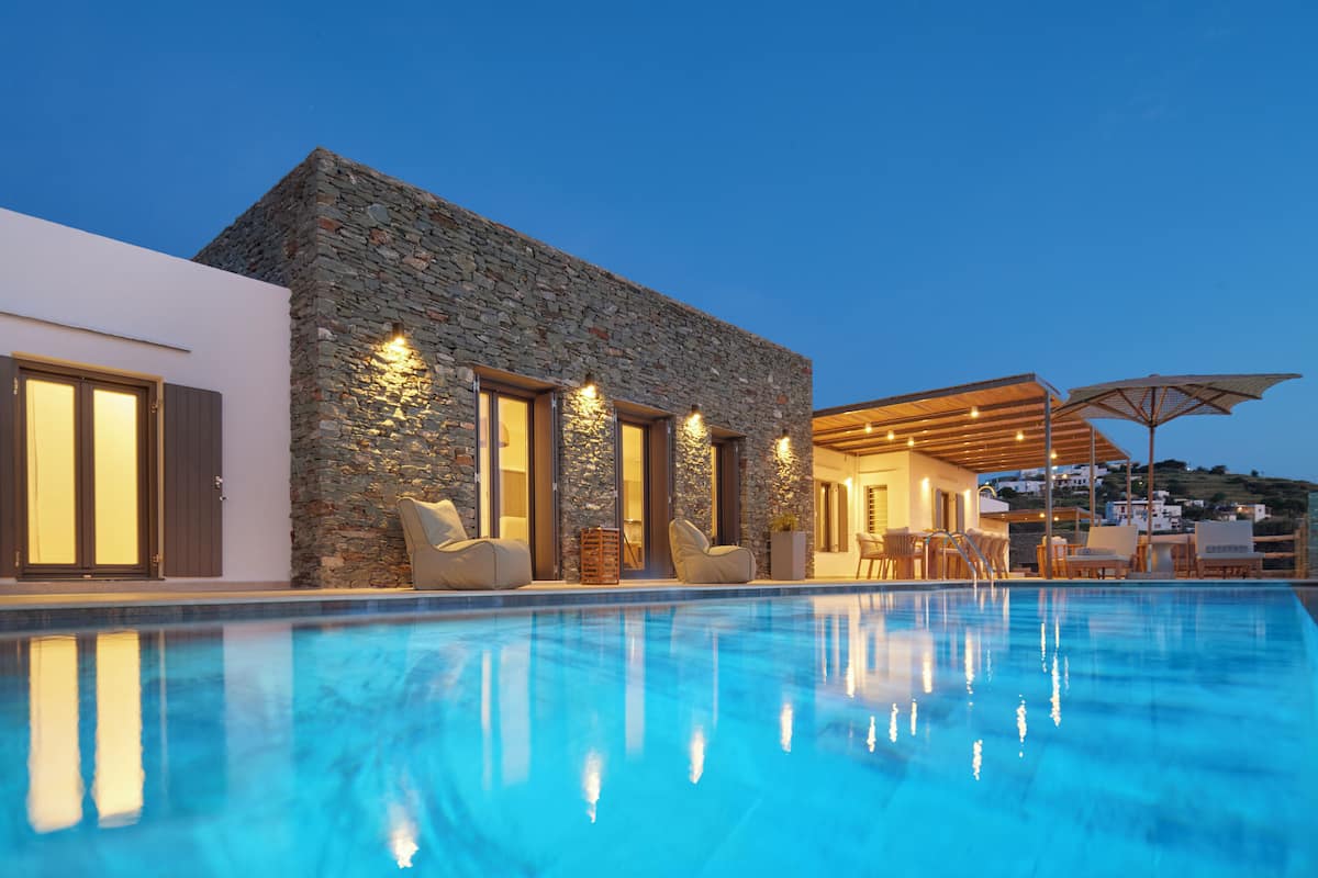 Chrisopigi Three Bedroom Sea View Villa with Infinity Pool and Outdoor Hot Tub | Terraza o patio
