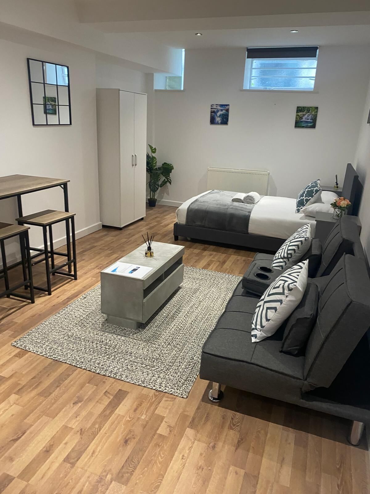 Schreibtisch, Bügeleisen/Bügelbrett, WLAN, Bettwäsche