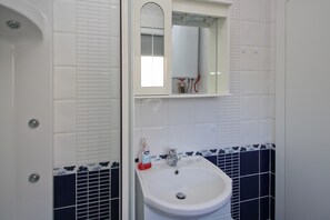 Toallas y papel de baño