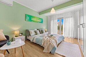 5 chambres, fer et planche à repasser, lit parapluie, Wi-Fi gratuit