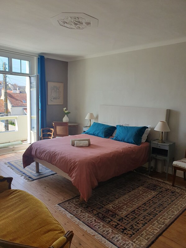 4 chambres, bureau, fer et planche à repasser, Wi-Fi