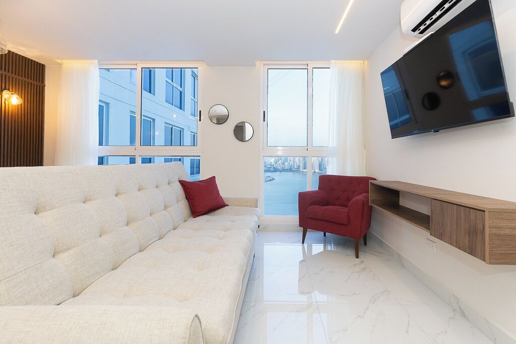 Smart TV, oficina y impresora 