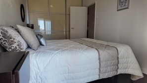 2 soverom og sengetøy