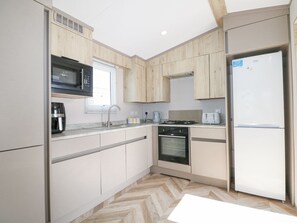 Cookware/dishes/utensils - Hw42 (Bognor Regis)