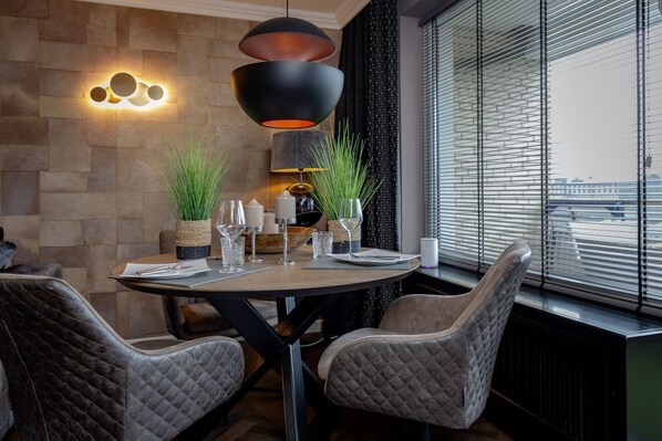 Immagine non classificata, 1 di 14, pulsante