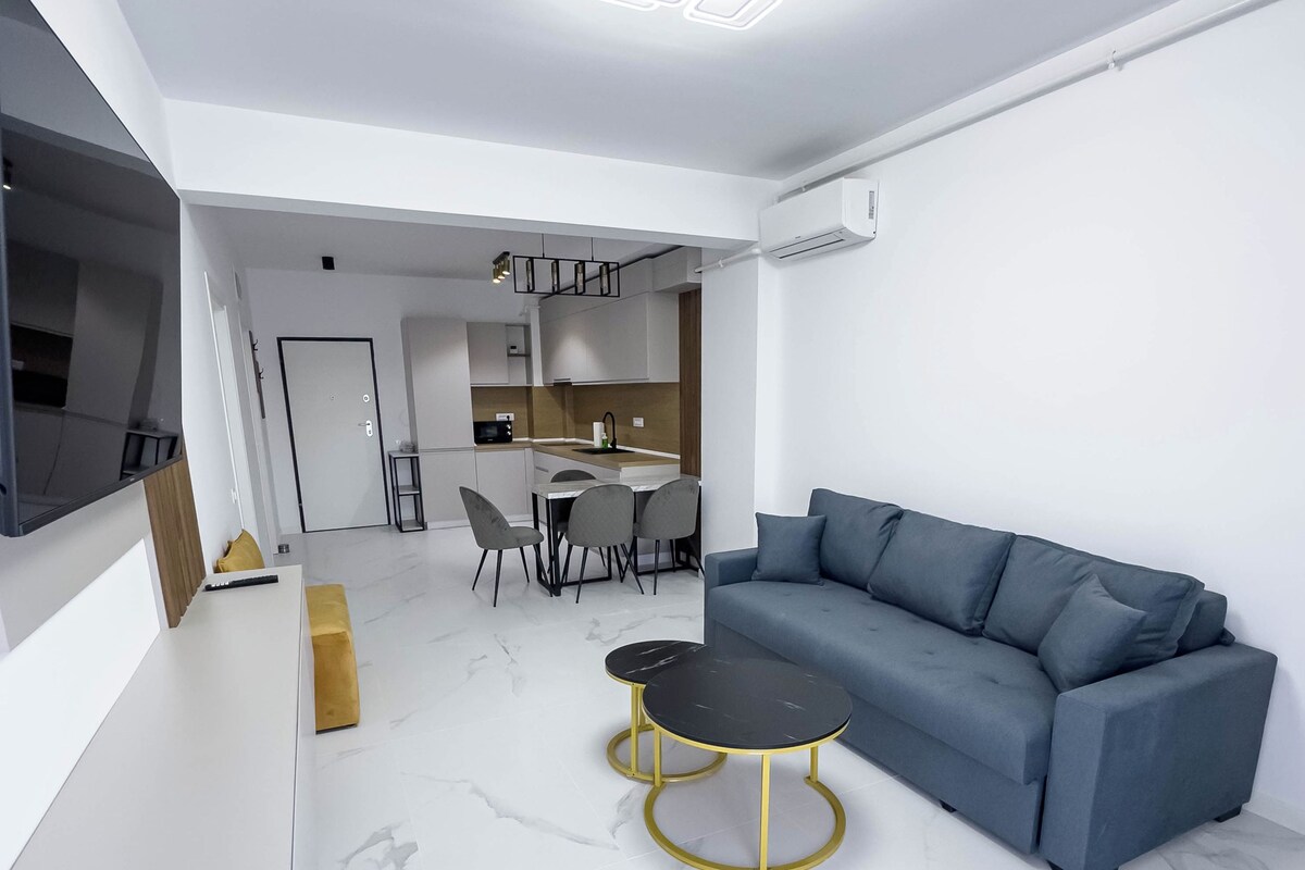 1 bedroom apartment with park view