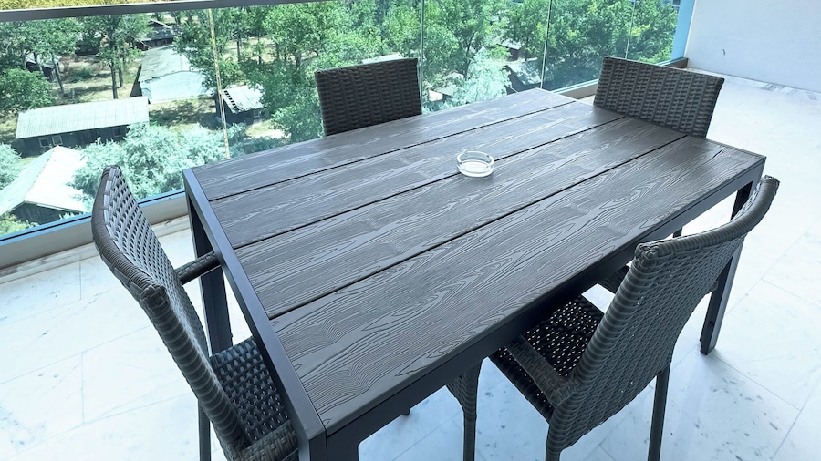 ウェーブ 6 アパートメンツ