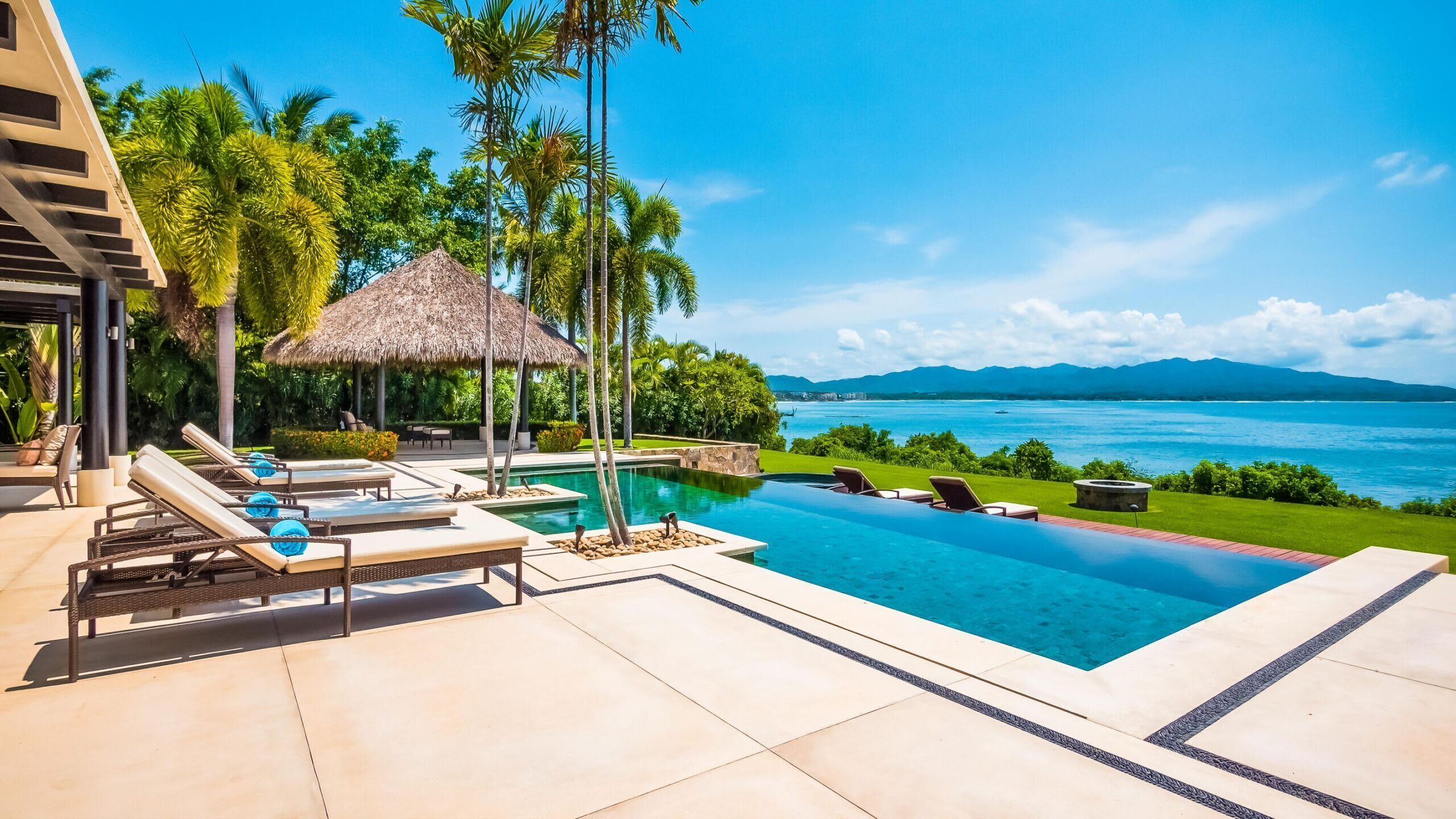 Udendørs pool, opvarmet pool