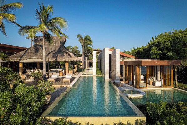 Outdoor pool, a heated pool